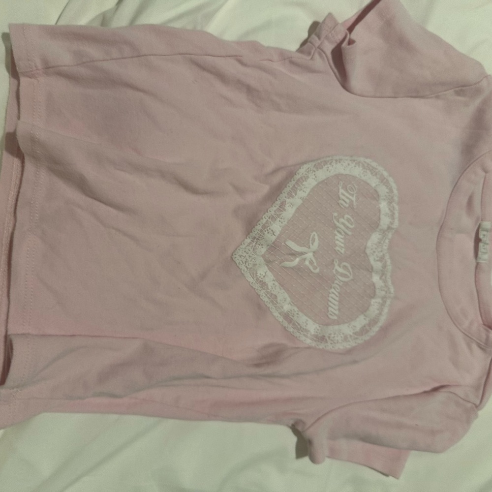 Tilly's Pink Short Sleeve Heart Graphic Tee